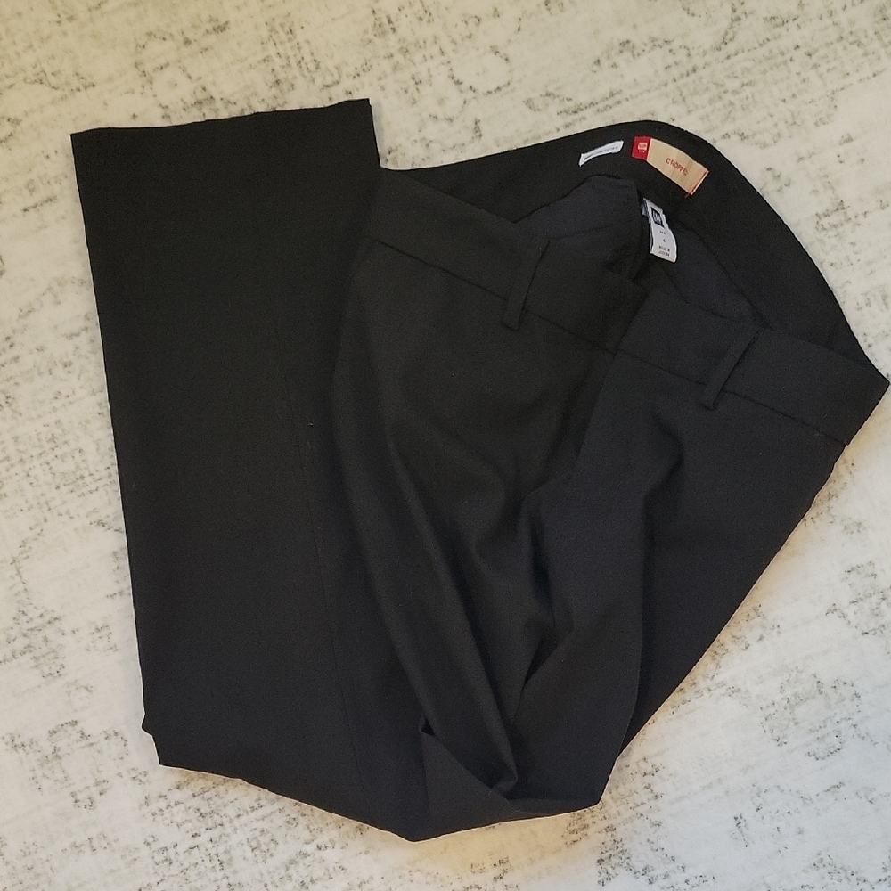 GAP Black Cropped Pants - Picture 12 of 12